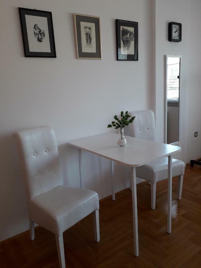 Apartman Dunja Ns 2 Нови-Сад Экстерьер фото
