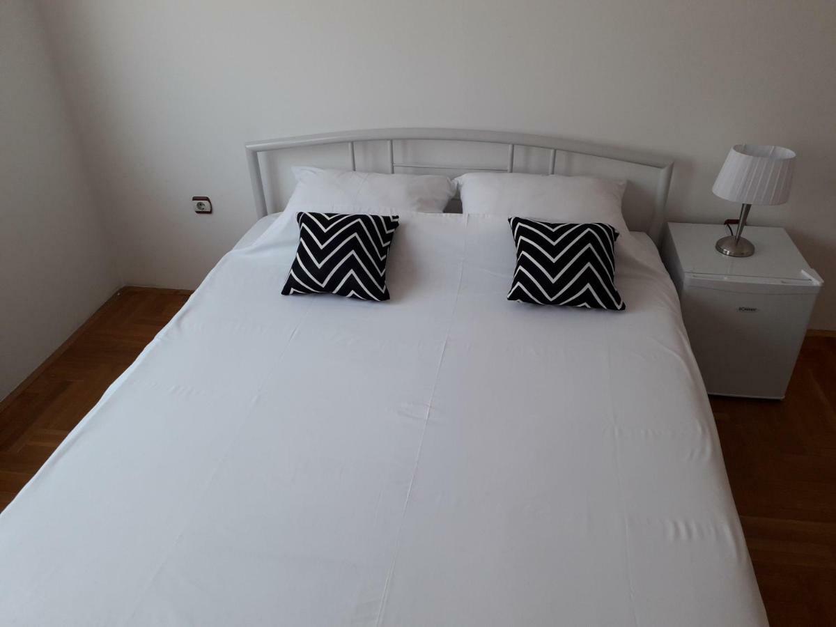 Apartman Dunja Ns 2 Нови-Сад Экстерьер фото