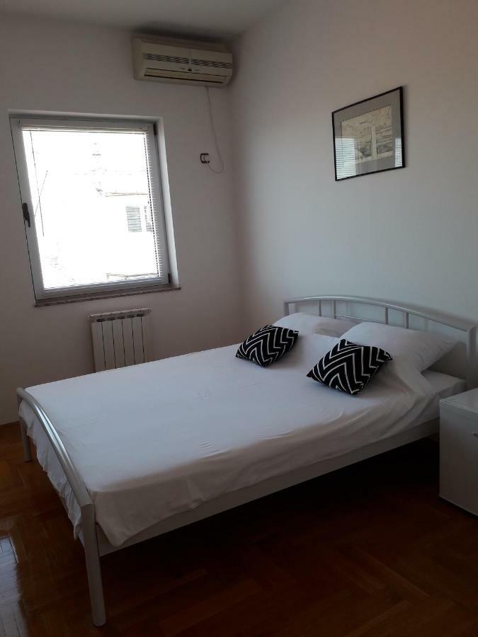 Apartman Dunja Ns 2 Нови-Сад Экстерьер фото