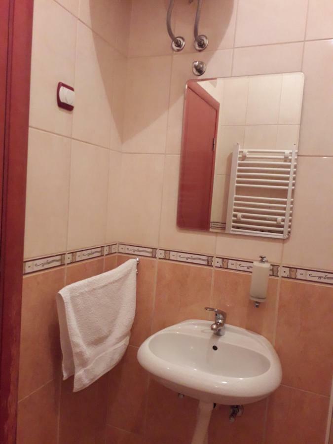 Apartman Dunja Ns 2 Нови-Сад Экстерьер фото